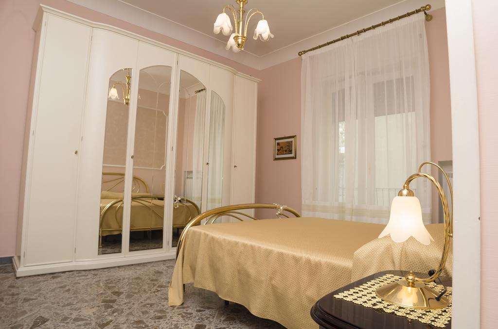 Апартаменти Casa Raffelina Мінорі Номер фото